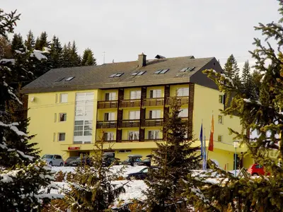 Das Gebäude in dem sich das Hotel befindet