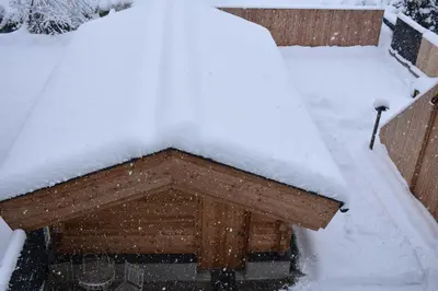 Appartement Sprung im Winter