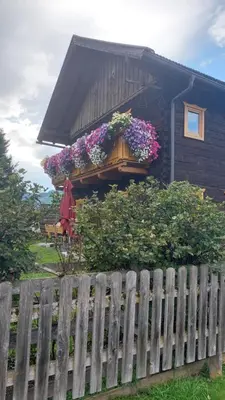 Ein Garten an der Unterkunft Boahäusl