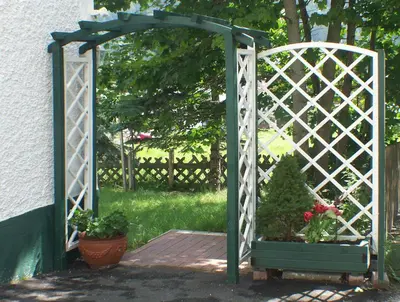 Ein Garten an der Unterkunft Haus Tritscher-Gruber