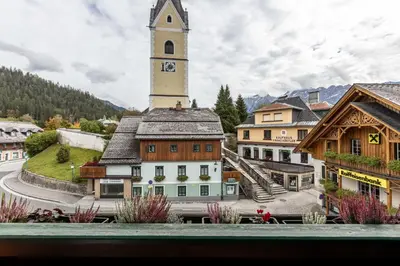 Ein allgemeiner Bergblick oder ein Berglick von des Hotels aus