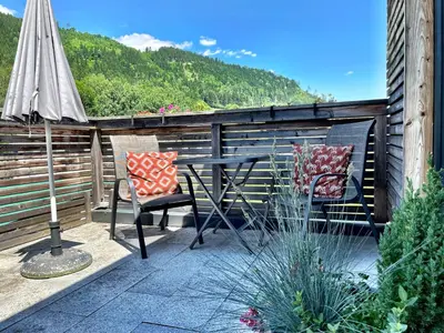 Ein allgemeiner Bergblick oder ein Berglick von der Ferienwohnung aus