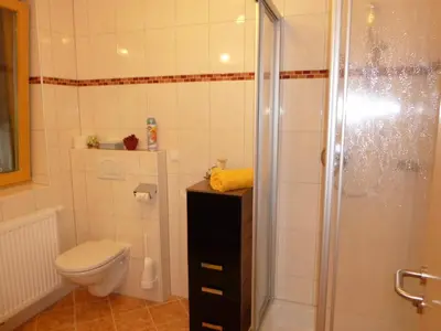 Ein Badezimmer in der Unterkunft Vronis Landhaus Apartments