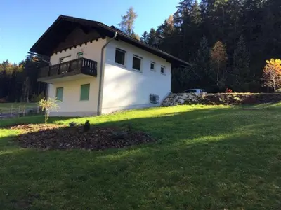 Ein Garten an der Unterkunft Rekreacni dum Grimming