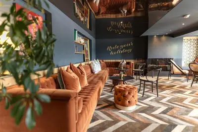 Ein Sitzbereich in der Unterkunft Erzherzog Johann Alpin Style Hotel - Adults Only