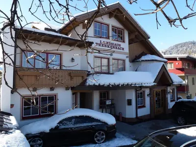 Das Gebäude in dem sich das Hotel befindet