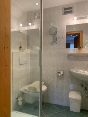 Ein Badezimmer in der Unterkunft Ferienhof Nasnergut