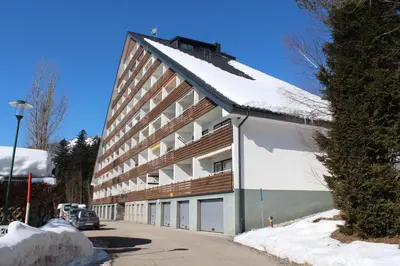 Das Gebäude in dem sich die Ferienwohnung befindet