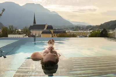 Ein allgemeiner Bergblick oder ein Berglick von des Hotels aus