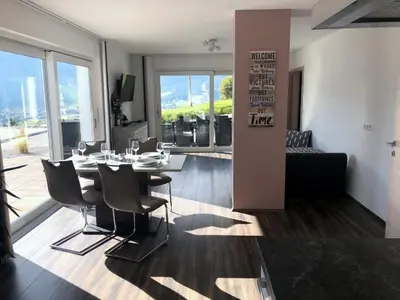Ein Sitzbereich in der Unterkunft Sonnseite