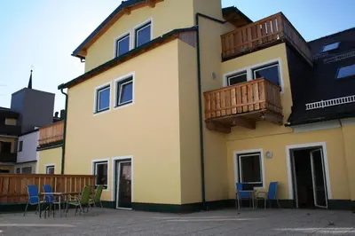 Das Gebäude in dem sich die Ferienwohnung befindet