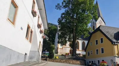 Das Gebäude in dem sich die Pension befindet