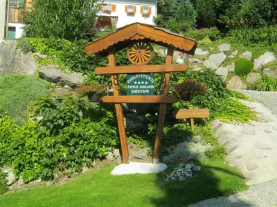 Ein Garten an der Unterkunft Ferienhaus Kühlwein