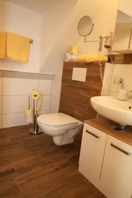 Ein Badezimmer in der Unterkunft Hotel Gasthof zur Linde