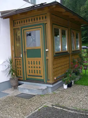 Das Gebäude in dem sich die Ferienwohnung befindet