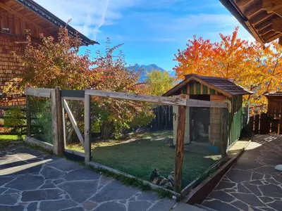 Ein allgemeiner Bergblick oder ein Berglick von der Ferienwohnung aus
