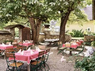 Ein Garten an der Unterkunft Hotel Post Mauterndorf OG