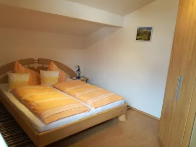 Ein Bett oder Betten in einem Zimmer der Unterkunft Örglgut