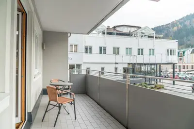 Ein allgemeiner Bergblick oder ein Berglick von der Ferienwohnung aus