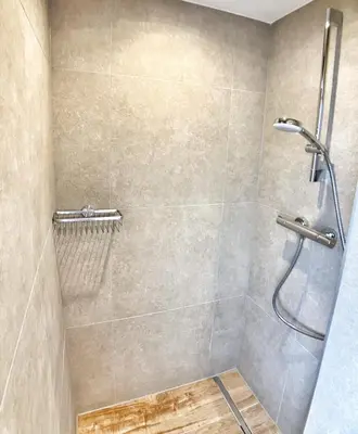Ein Badezimmer in der Unterkunft Gasthof Auwirt