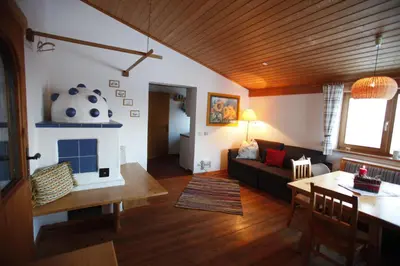 Ein Sitzbereich in der Unterkunft Kesslerhütte