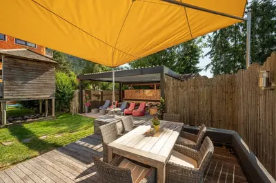Ein Garten an der Unterkunft Bliem's Familienhotel