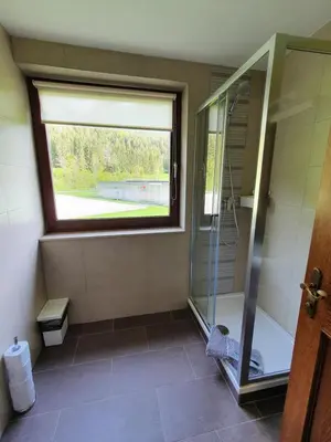 Ein Badezimmer in der Unterkunft Pension INGE