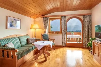 Ein Sitzbereich in der Unterkunft Haus Panoramablick