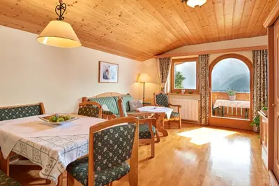 Ein Sitzbereich in der Unterkunft Haus Panoramablick