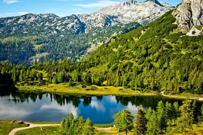 Naturlandschaft in der Nähe des Chalets