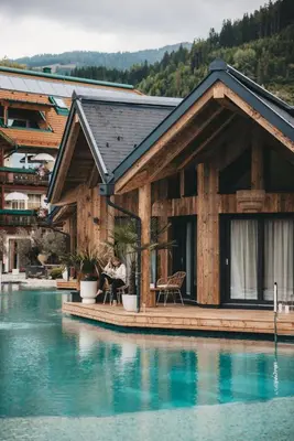 Der Swimmingpool an oder in der Nähe von Hotel Rosenhof Murau