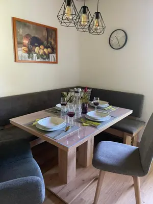 Ein Sitzbereich in der Unterkunft Ferienwohnung Renate Hubner
