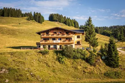 Naturlandschaft in der Nähe der Lodge