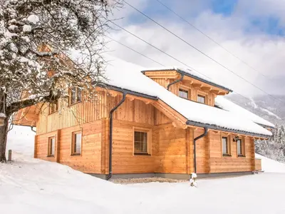 Chalet Grimmingblickhütte by Interhome im Winter