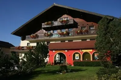 Das Gebäude in dem sich die Pension befindet