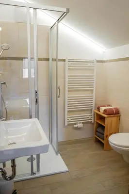 Ein Badezimmer in der Unterkunft Haus am Wald