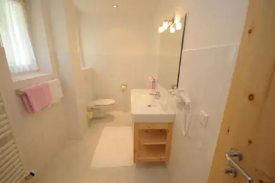 Ein Badezimmer in der Unterkunft Appartement Bergblick I