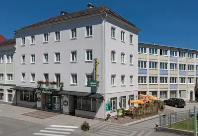 Das Gebäude in dem sich das Hotel befindet