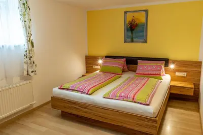 Ein Bett oder Betten in einem Zimmer der Unterkunft Haus Mandl