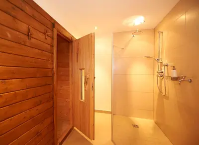 Ein Badezimmer in der Unterkunft Appartementhaus Gratz