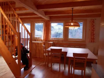 Ein Sitzbereich in der Unterkunft Ferienhaus Laberer by Schladmingurlaub