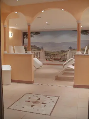 Ein Sitzbereich in der Unterkunft Hotel Sonneck