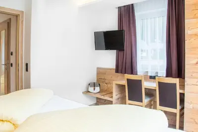 TV/Unterhaltungsangebot in der Unterkunft Appartements Hotel Gell