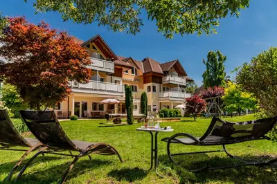 Ein Garten an der Unterkunft PARKVILLA Vital