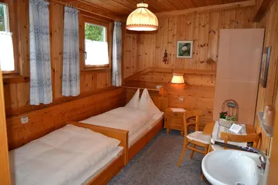 Ein Bett oder Betten in einem Zimmer der Unterkunft Haus Kathi