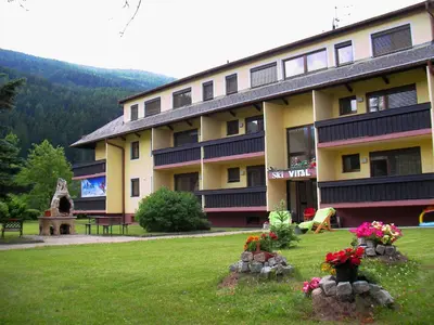 Ein allgemeiner Bergblick oder ein Berglick von der Ferienwohnung aus