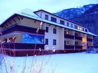 Ein allgemeiner Bergblick oder ein Berglick von der Ferienwohnung aus