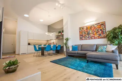 Ein Sitzbereich in der Unterkunft Penthouse am Sonnenhang mit exklusiver Ausstattung