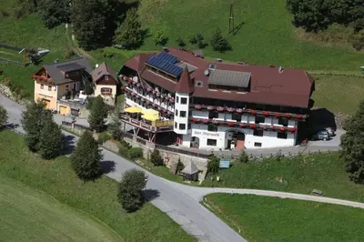 Das Gebäude in dem sich das Hotel befindet