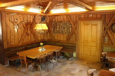 Ein Restaurant oder anderes Speiselokal in der Unterkunft Gasthof Gosausee